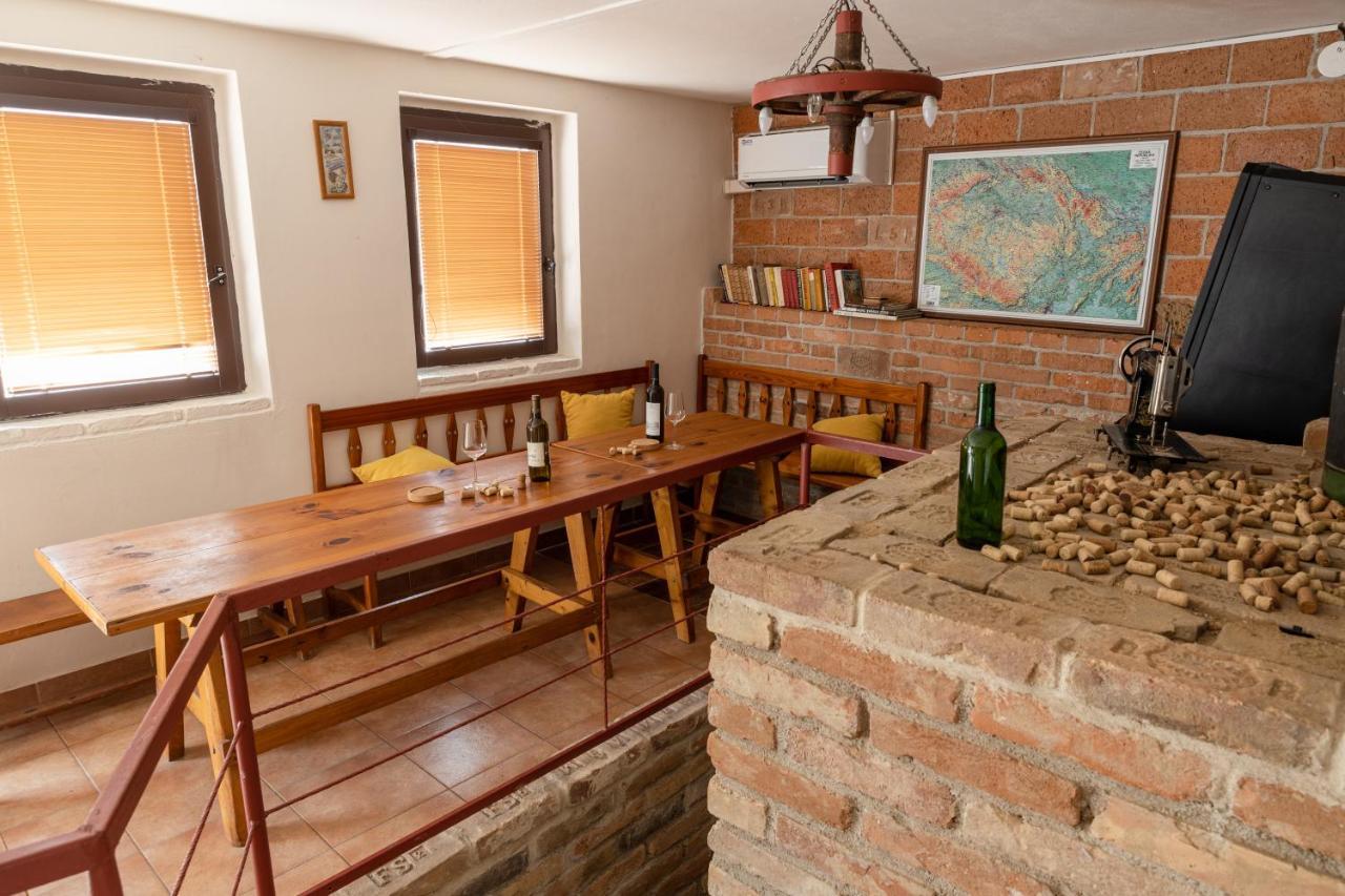 Apartman Cabernet Velké Pavlovice Exterior foto